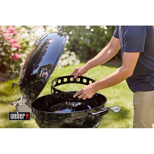 Угольный гриль Weber Master Touch Premium E-5770, 57 см черный Угольный гриль Weber Master Touch Premium E-5770, 57 см черный