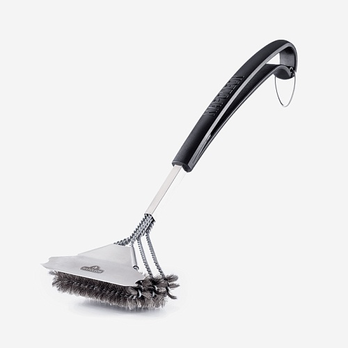 Щетка Napoleon для чистки решеток гриля с ворсом из нерж. стали трехрядная Щетка Napoleon для чистки решеток гриля с ворсом из нерж. стали трехрядная