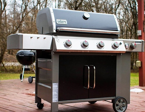 Газовый гриль Weber Genesis II EP-435 GBS черный (с конфоркой) Газовый гриль Weber Genesis II EP-435 GBS черный (с конфоркой)