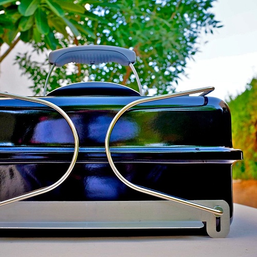 Угольный гриль Weber Go-Anywhere Угольный гриль Weber Go-Anywhere